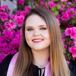 Meet your Posher, Chloe